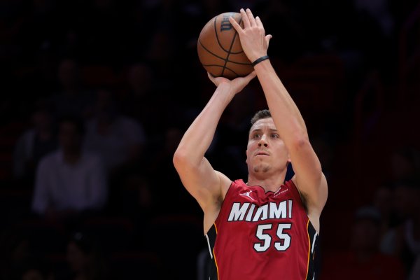 Stein: The Pistons are interested in Duncan Robinson, or they can sign and then exchange