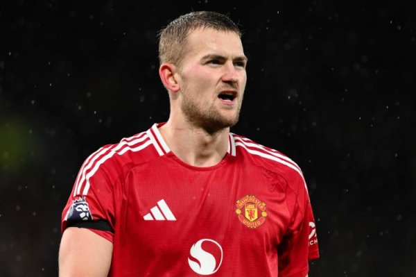 Love from Bayern! Terr equalized for Tottenham and De Ligt tied the score for Manchester United in the 95th minute.