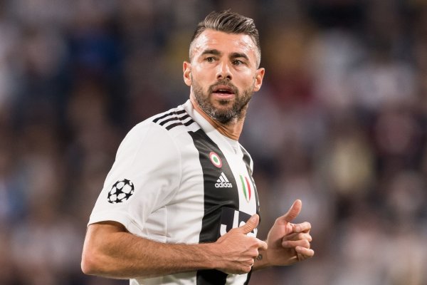 Barzagli: Nowadays, more attention is paid to player health, and it is important to teach players correct first aid measures.