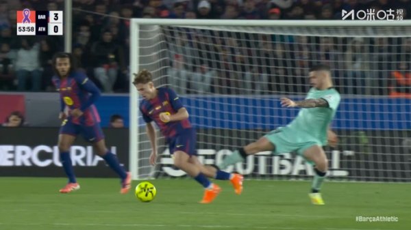 Barcelona beats one more person! Sansette kicked Fermin down fiercely and was sent off by Zhihong.